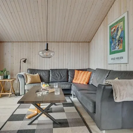 Feriehus Sighbiorn - 950m From The Sea By Interhome *