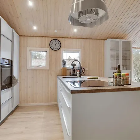 Sighbiorn - 950m From The Sea By Interhome *