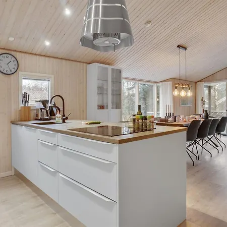 Sighbiorn - 950m From The Sea By Interhome